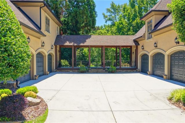 1390 Hillside Drive, Grayson, GA 30017