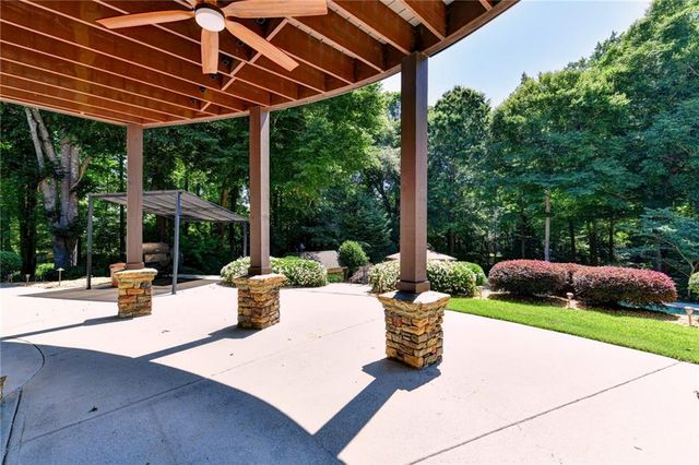 1390 Hillside Drive, Grayson, GA 30017