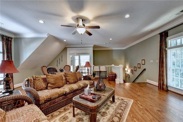 1390 Hillside Drive, Grayson, GA 30017