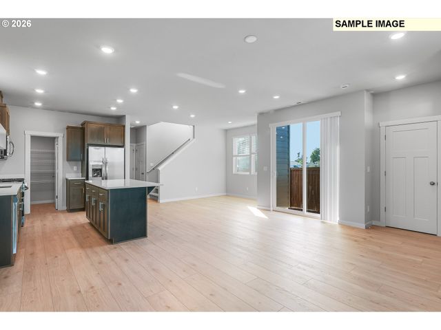 1019 Legacy St, Eugene, OR 97402