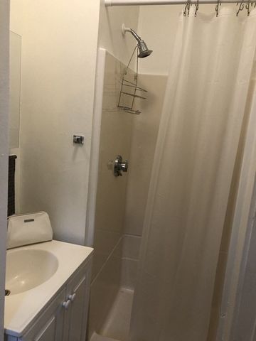 176 W. Sixth St. 2, Boston, MA 02127