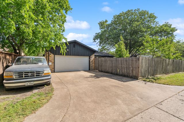 2111 Chippendale Drive, Mckinney, TX 75071