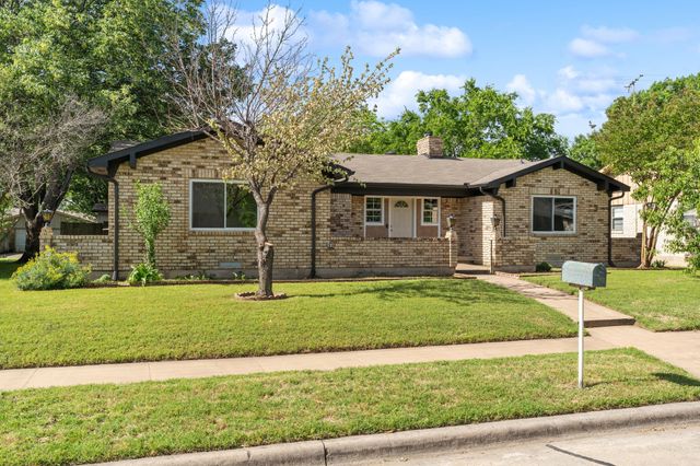 2111 Chippendale Drive, Mckinney, TX 75071