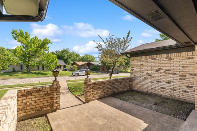 2111 Chippendale Drive, Mckinney, TX 75071