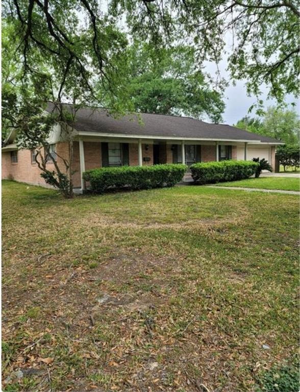 8835 Valley View Lane, Houston, TX 77074