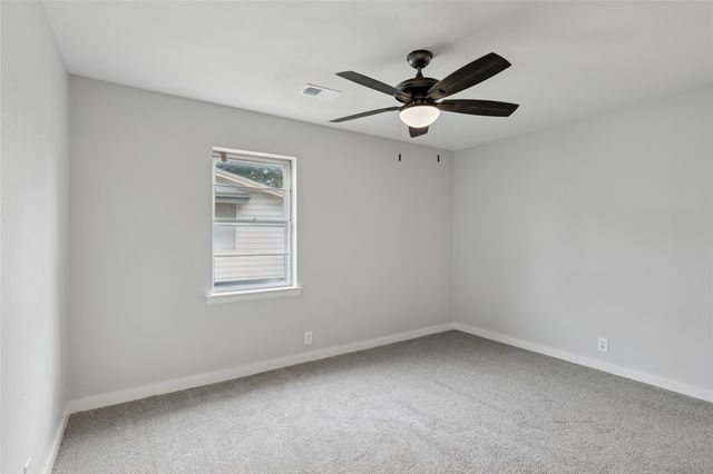 805 Dee Lane, Bedford, TX 76022