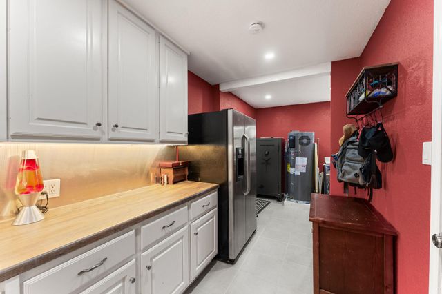 9702 Beauchamp SQ, Austin, TX 78729