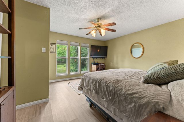 9702 Beauchamp SQ, Austin, TX 78729