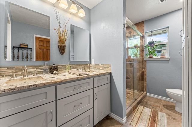 9702 Beauchamp SQ, Austin, TX 78729