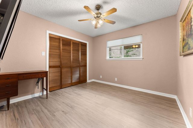 9702 Beauchamp SQ, Austin, TX 78729