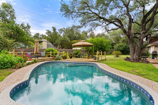9702 Beauchamp SQ, Austin, TX 78729