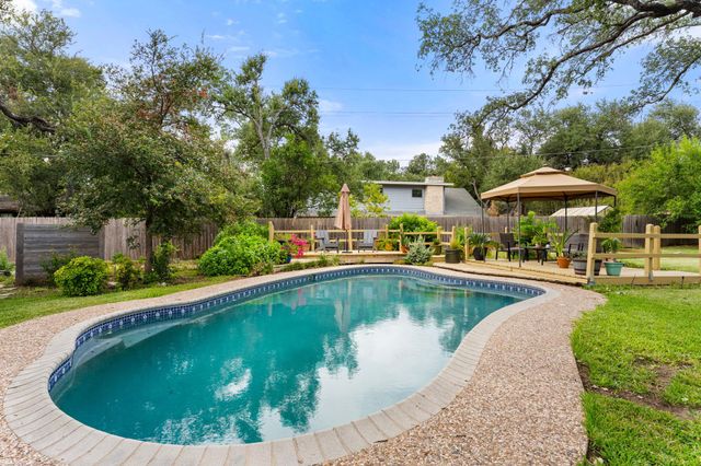 9702 Beauchamp SQ, Austin, TX 78729