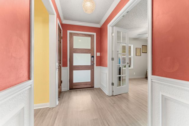 9702 Beauchamp SQ, Austin, TX 78729