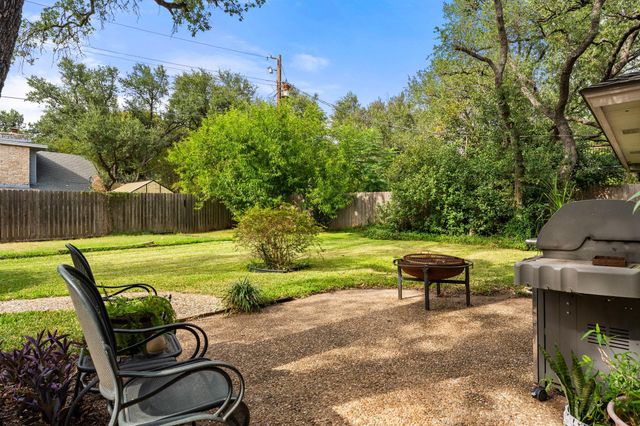 9702 Beauchamp SQ, Austin, TX 78729