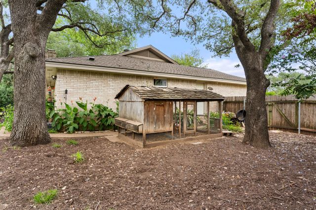 9702 Beauchamp SQ, Austin, TX 78729