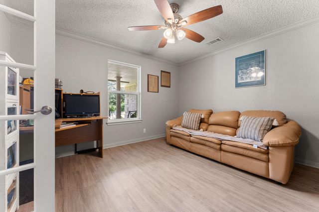 9702 Beauchamp SQ, Austin, TX 78729