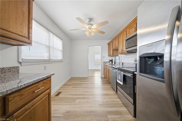 1600 Hedgerow DR, Virginia Beach, VA 23455