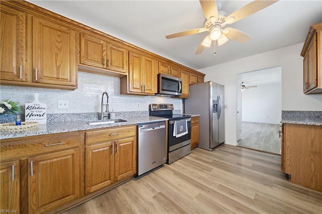 1600 Hedgerow DR, Virginia Beach, VA 23455