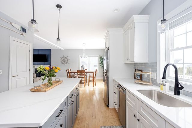 142 Ferreira Avenue, Portsmouth, RI 02871