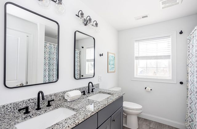 142 Ferreira Avenue, Portsmouth, RI 02871