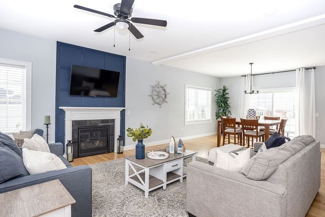 142 Ferreira Avenue, Portsmouth, RI 02871