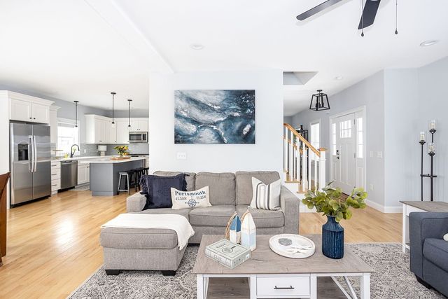 142 Ferreira Avenue, Portsmouth, RI 02871