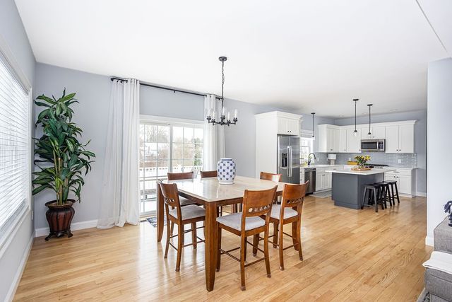 142 Ferreira Avenue, Portsmouth, RI 02871