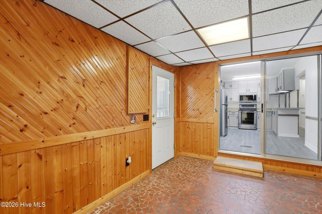 641 Haws Run Road, Jacksonville, NC 28540