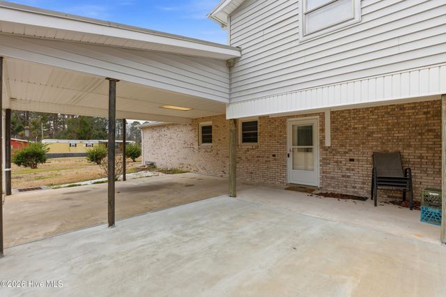 641 Haws Run Road, Jacksonville, NC 28540