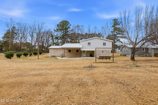 641 Haws Run Road, Jacksonville, NC 28540