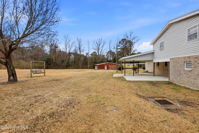 641 Haws Run Road, Jacksonville, NC 28540