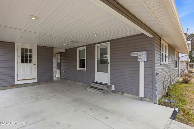 641 Haws Run Road, Jacksonville, NC 28540