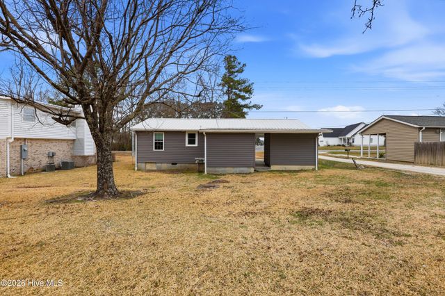 641 Haws Run Road, Jacksonville, NC 28540