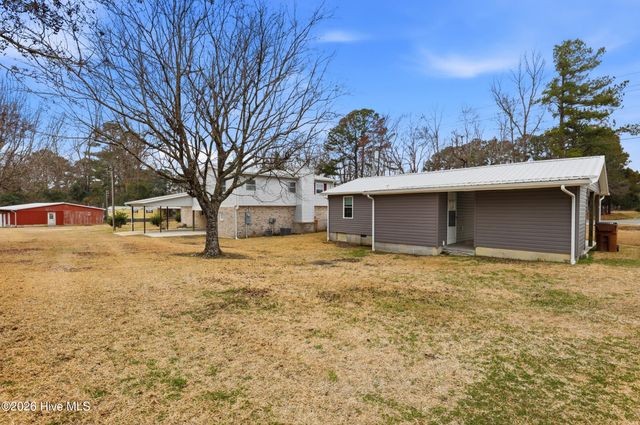 641 Haws Run Road, Jacksonville, NC 28540