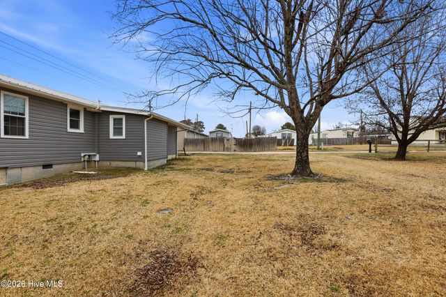 641 Haws Run Road, Jacksonville, NC 28540