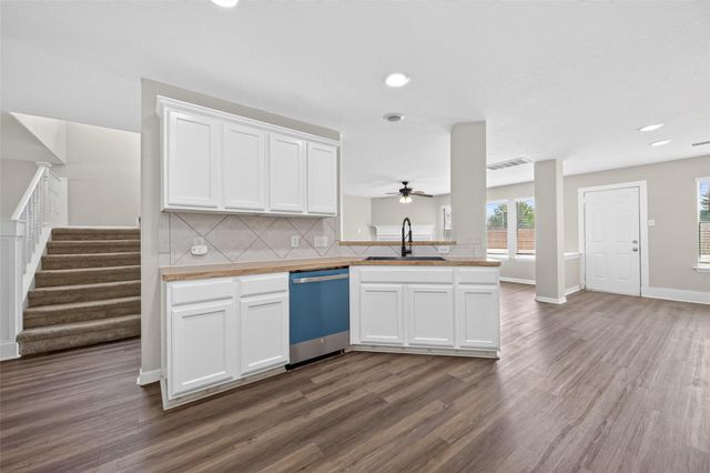 3219 Watercliff Court, Spring, TX 77388