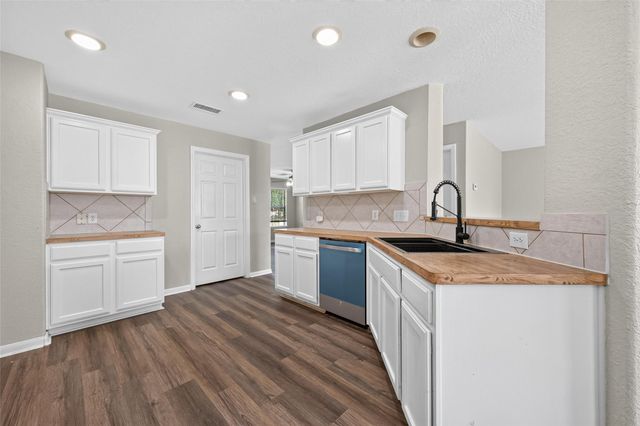 3219 Watercliff Court, Spring, TX 77388