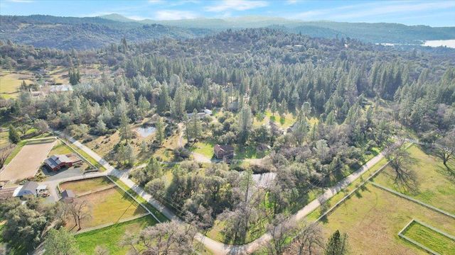 13980 Mountain House Rd, Nevada City, CA 95959