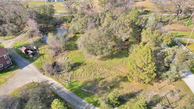 13980 Mountain House Rd, Nevada City, CA 95959