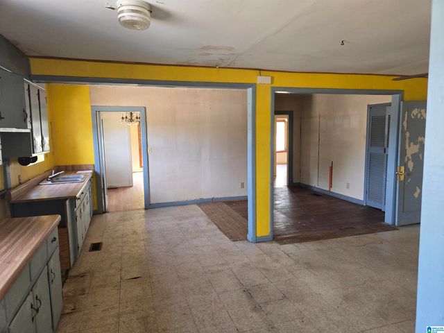 800 CENTER PLACE SW, Birmingham, AL 35211