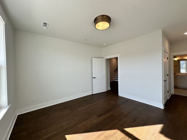 2072 Conductor Ln, Thompsons Station, TN 37179