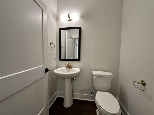 2072 Conductor Ln, Thompsons Station, TN 37179