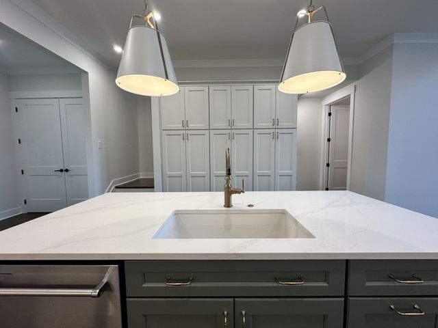 2072 Conductor Ln, Thompsons Station, TN 37179