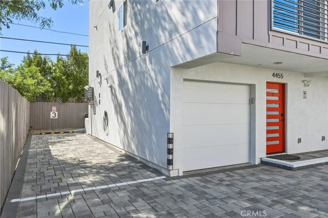 4455 Colfax Avenue, Studio City, CA 91604