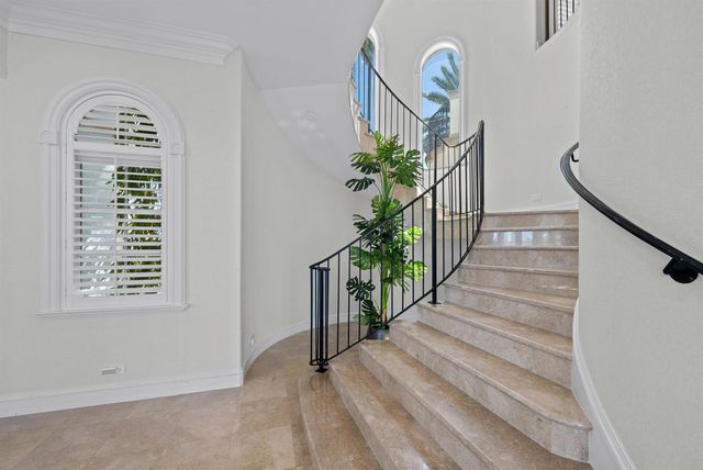 2593 SE 8th Street, Pompano Beach, FL 33062