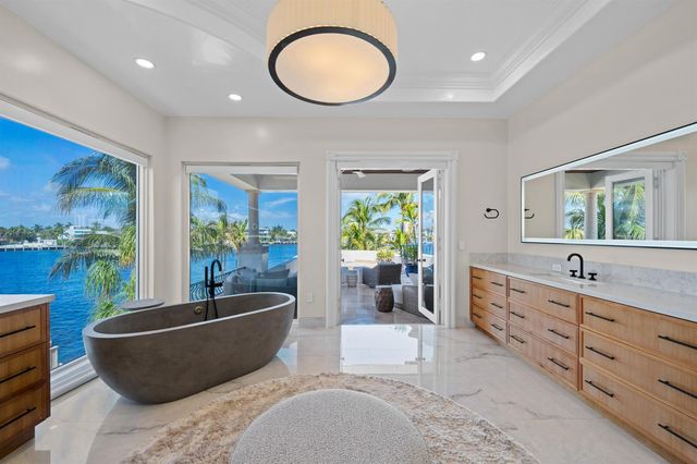 2593 SE 8th Street, Pompano Beach, FL 33062