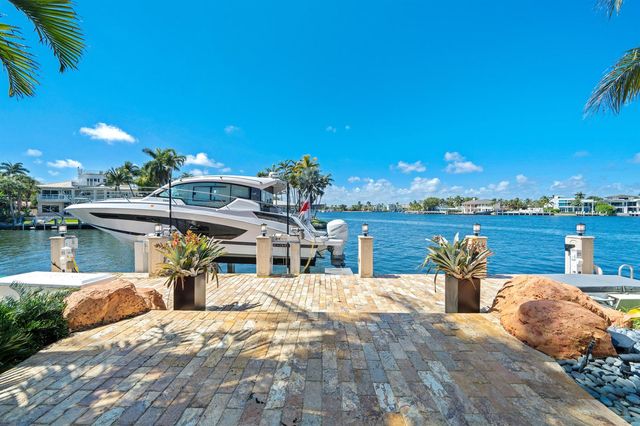 2593 SE 8th Street, Pompano Beach, FL 33062