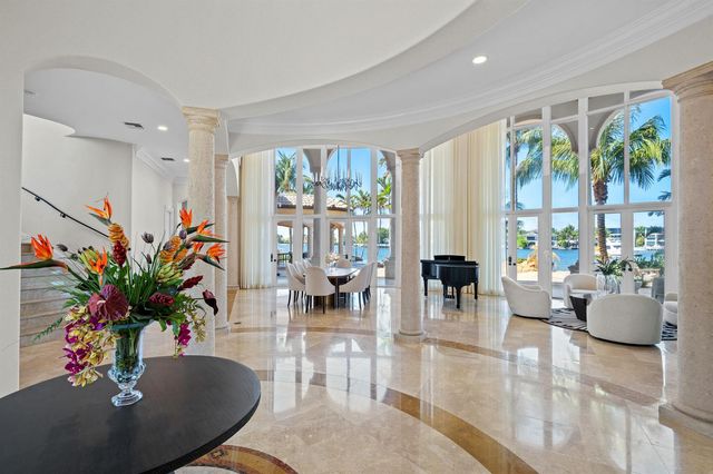 2593 SE 8th Street, Pompano Beach, FL 33062