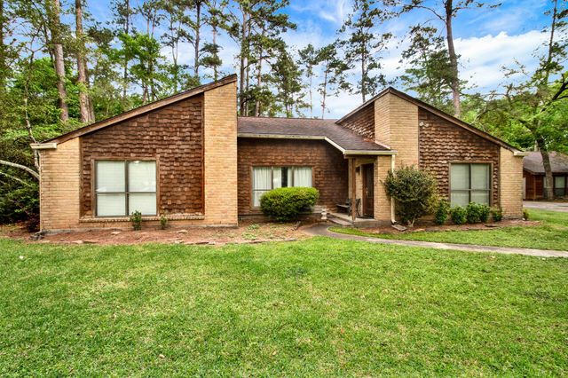 1714 Coe Road, Pinehurst, TX 77362