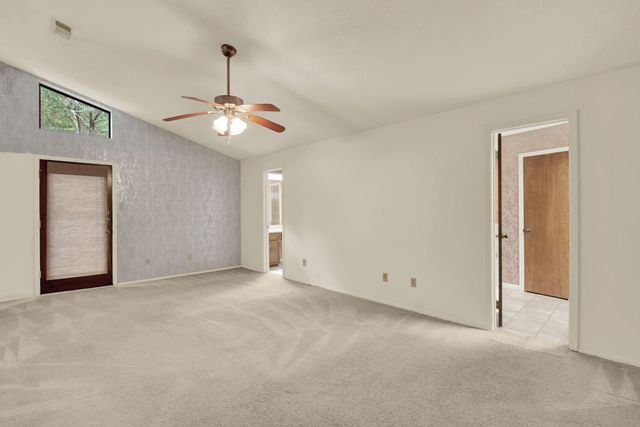 1714 Coe Road, Pinehurst, TX 77362